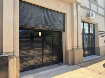 PH de 2 ambientes, Ramallo · Galpón + Oficina + Patio Pleno Centro en Ramallo