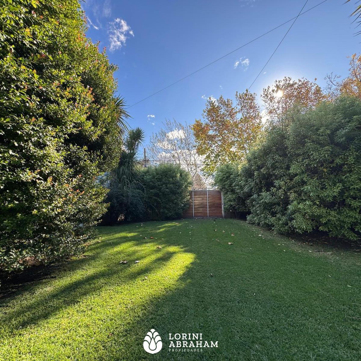 Lote 449m² en Parque Luro, cerrado y con servicios
