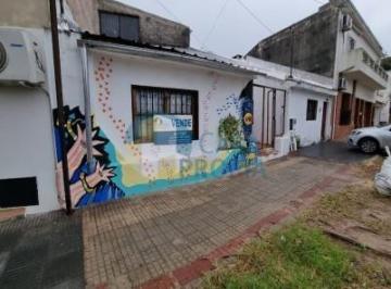 Departamento · 390m² · 5 Ambientes · Calle Presidente Peron Casa a Reciclar