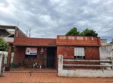 Casa · 70m² · 3 Ambientes · Casa 2 Amb, Venta - Florencio Varela (Gdor Costa)