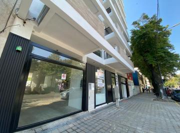 Departamento · 50m² · 2 Ambientes · Departamento de Categoría en Av 7
