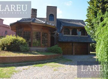 Casa · 290m² · 5 Ambientes · 2 Cocheras · Casa en Venta / Alquiler Anual - Mapuche Country Club, Pilar