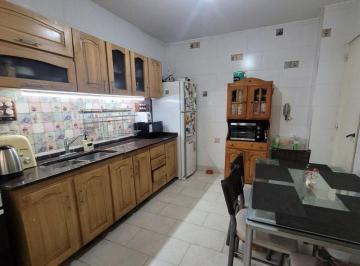 Departamento · 90m² · 4 Ambientes · Venta 4 Amb. con Dep. y Balconal Frente