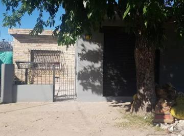Casa · 100m² · 3 Ambientes · 1 Cochera · Casa en Venta - 2 Dorm. 1 Baño - Cochera - 300 m² - San Miguel