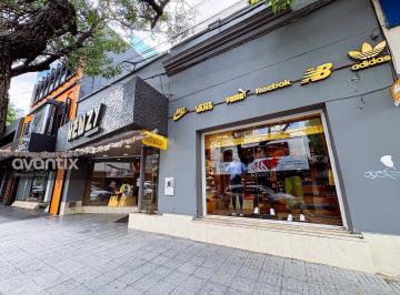 Local comercial · 140m² · 3 Ambientes · Local Centrico en Venta - Saavedra 77, Rafaela