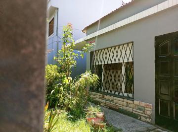 Casa de 4 ambientes, Hurlingham · Real Oportunidad. Inmejorable Ubicación. Acepta Permuta.