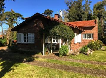Casa · 165m² · 4 Ambientes · Casa en Venta - 3 Dorm. 3 Baños - 165 m² - Mar del Plata