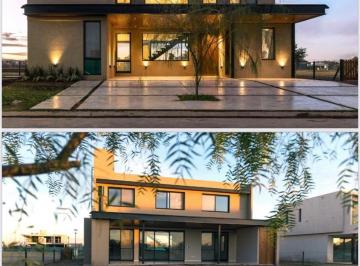 Casa · 300m² · 5 Ambientes · 2 Cocheras · Casa en Funes