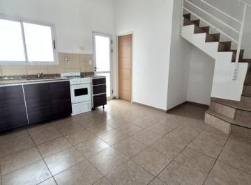 PH · 43m² · 2 Ambientes · 1 Cochera · Departamento PH en Alquiler en Sáenz Peña, Tres de Febrero, G. B. a. Zona Oeste