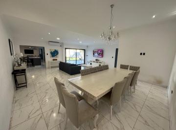 Casa · 275m² · 6 Ambientes · 4 Cocheras · Alquiler Casa Quinta Santa Fe - Colastine Norte