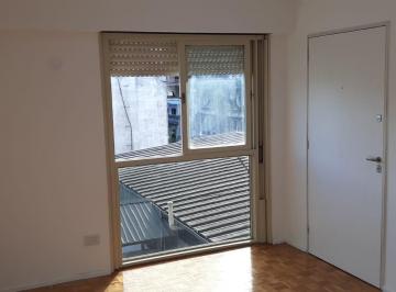 Departamento de 1 ambiente, Almagro · 1 Ambiente Muy Luminoso - Baulera Propia - Excelente Ubicacion - Toma Finaer