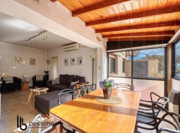 Departamento · 59m² · 3 Ambientes · 1 Cochera · Venta 3amb La Perla con Parrilla y Terraza Apto Credito
