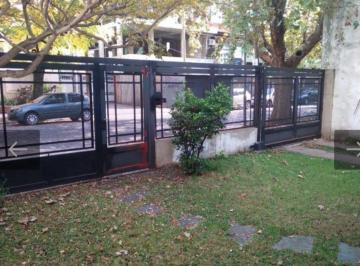 Casa de 4 ambientes, Almirante Brown · Casa en Venta de 242 m² Ubicado en Adrogué