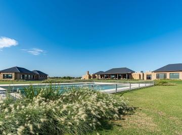 Terreno · 800m² · Venta Terreno Barrio Privado La Finca Country Club. Funes