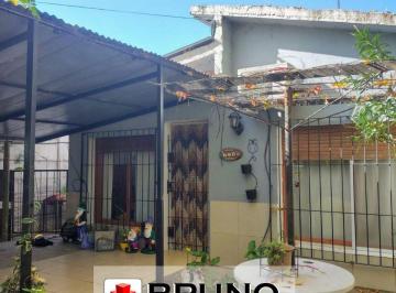Casa de 3 ambientes, Merlo · Casa en Venta, Agustin Ferrari