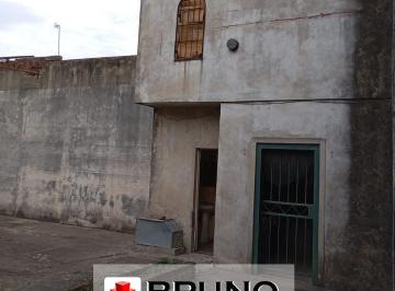 Casa de 4 ambientes, Merlo · Casa + Locales en Venta, Merlo