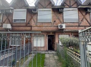 Casa · 85m² · 4 Ambientes · 1 Cochera · Excelente Duplex 3amb + Playroom