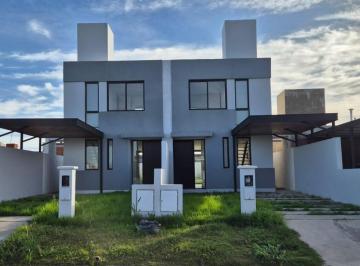 Casa · 115m² · 3 Ambientes · 1 Cochera · Duplex en Venta Docta Etapa 1 Sobre Bulevar