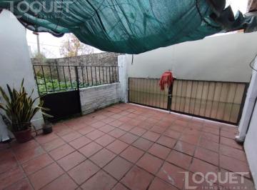Casa · 107m² · 6 Ambientes · 1 Cochera · Casa en Santo Tome