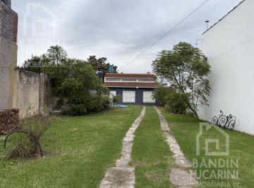 Casa · 75m² · 3 Ambientes · Casa en Ranelagh en Alquiler de 3 Amb a 150 m de Estacion de Ranelagh