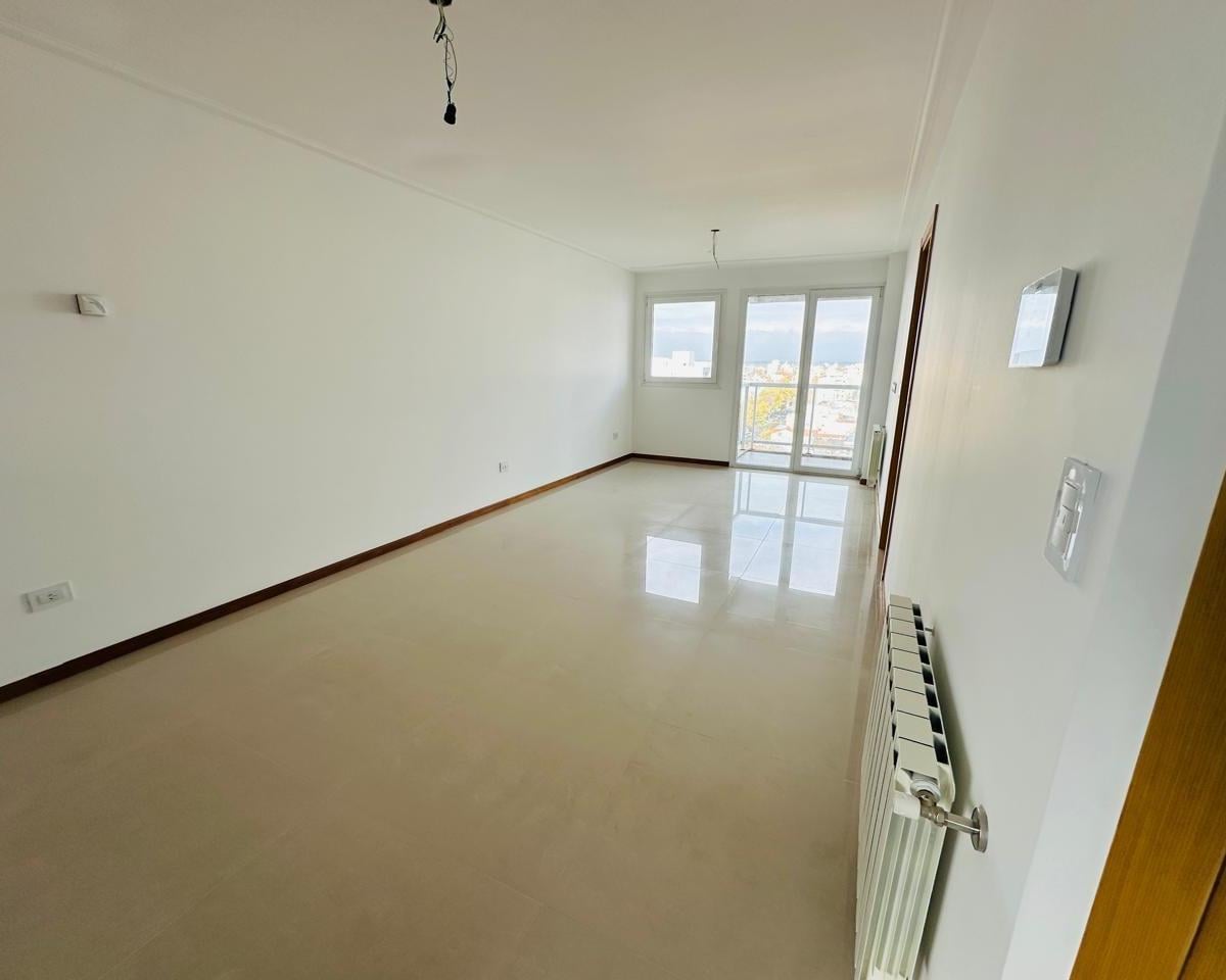 Depto 3 amb, 97m² totales, 89m² cubiertos, 2 dorm en suite con balcón — zona emblemática