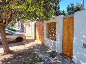 Casa · 142m² · 3 Ambientes · 2 Cocheras · Venta Casa Reciclada 2 Dorm. Barrio Belgrano