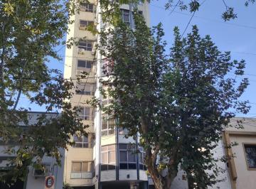 Oficina comercial de 2 ambientes, Lomas de Zamora · Oficina con Cochera en El Centro de Lomas de Zamora