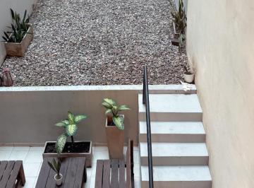 Departamento de 2 ambientes, Barrio Norte · Azcuenaga y Arenales. Exc Pb. en Duplex con Patio 2 Amb. Coc Bñ y Toill.80 m. Tot. Impec.