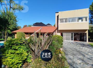Casa · 170m² · 6 Ambientes · 2 Cocheras · Venta Casa en Country El Paraiso, Guernica