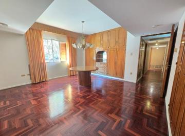 Departamento · 218m² · 8 Ambientes · 2 Cocheras · Departamento en Calle San Lorenzo