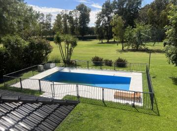 Casa · 200m² · 5 Ambientes · Casa en Country St. Thomas Norte