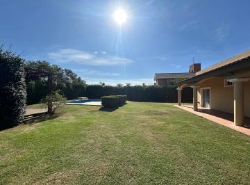 Casa de 9 ambientes, Villa Allende · Espectacular Casa en San Isidro