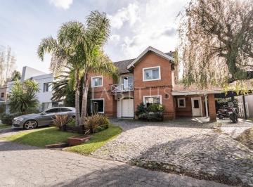 Casa · 660m² · 5 Ambientes · 2 Cocheras · Venta Casa en La Deseada