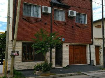 Casa de 5 ambientes, Avellaneda · Casa en Venta 5 Ambientes Hermosa Propiedad!