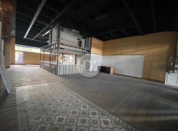 Local comercial · 392m² · 1 Ambiente · 10 Cocheras · Excelente Local en Esquina · Gran Exposición en La Mejor Zona de Martínez.