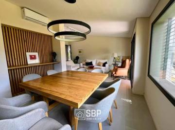 Casa de 5 ambientes, Córdoba · Apto Credito | Casa en Venta | Barrio Urca | 2 Dorm | 2 Baños