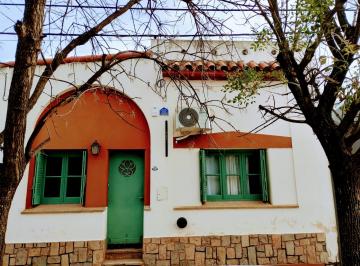 Casa de 6 ambientes, Bahía Blanca · Casa 2 Dorm. Sector Consulado de Italia