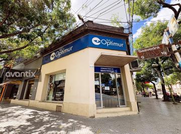 Local comercial · 140m² · 2 Ambientes · Local Centrico en Esquina - Belgrano y Saavedra, Rafaela