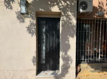 PH · 77m² · 3 Ambientes · PH en Venta en San Isidro - Vías/rolón