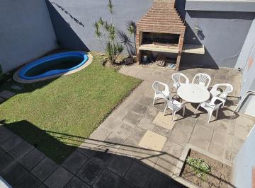 Casa · 181m² · 7 Ambientes · Casa 3 Dorm. con Pileta Bajo Palermo Apto Crédito Hipotecario.
