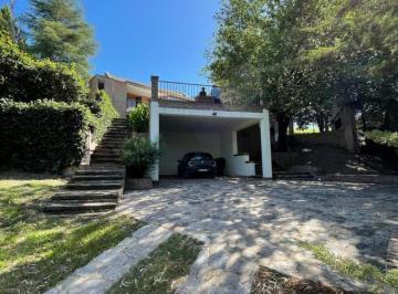Casa · 260m² · 4 Ambientes · 2 Cocheras · Mendiolaza Casa en Venta