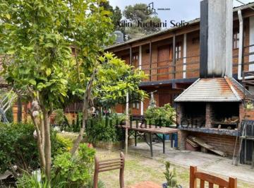Hotel · 150m² · 3 Ambientes · 5 Cocheras · Hostel en Zona San Bernardo