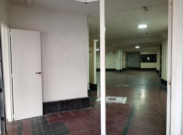Depósito de 4 ambientes, Rosario · Local Al Frente con Depósito.