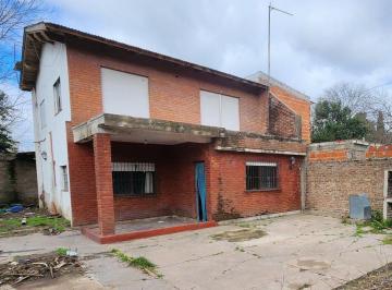 Casa · 160m² · 5 Ambientes · 2 Cocheras · Casa en Venta a Refaccionar Canning / El Jaguel
