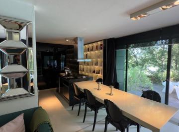 Casa · 180m² · 4 Ambientes · 3 Cocheras · Mendiolaza - Exclusiva Vivienda en La Montaña