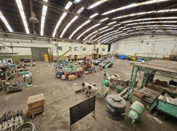 Bodega-Galpón · 2036m² · Galpón en Alquiler o Venta Avellaneda Ubicación Privilegiada