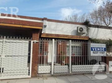 Casa · 132m² · 4 Ambientes · 1 Cochera · Casa en Villa Ballester
