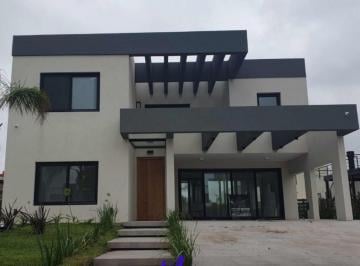Casa · 500m² · 5 Dormitorios · 5 Cocheras · Casa en Lagoon Pilar