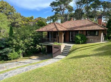 Casa · 96m² · 4 Ambientes · 1 Cochera · Venta Casa Pinamar