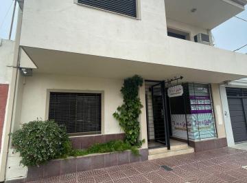 Casa de 6 ambientes, Ciudad de Santa Fe · Propiedad en Excelente Estado, Lista Para Vivir.